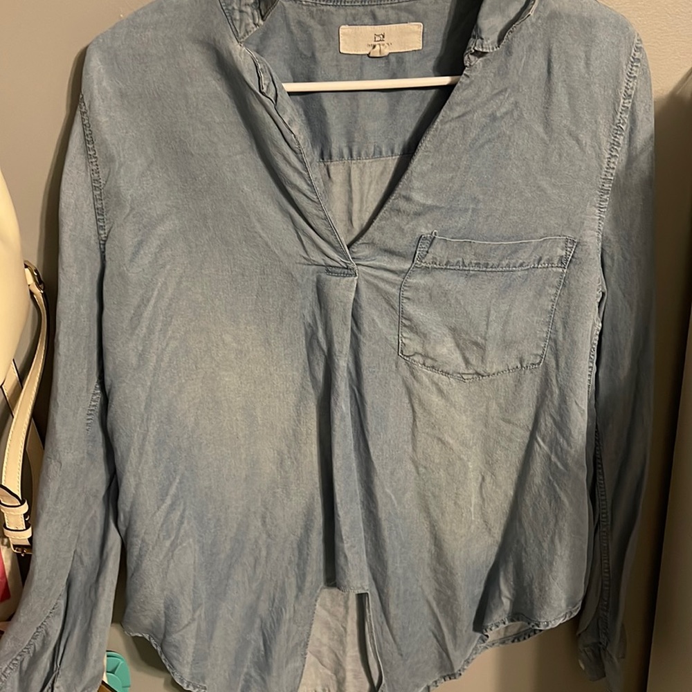 Womens long sleeve collared shirt